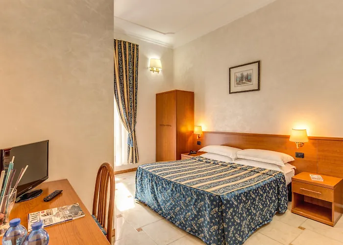 Centro Cavour 3*