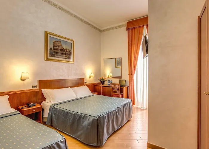 Centro Cavour מלון 3*