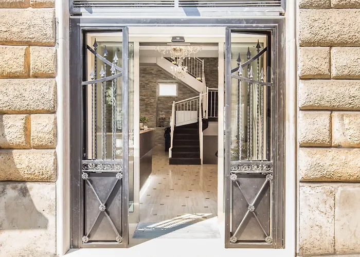 Centro Cavour 3*