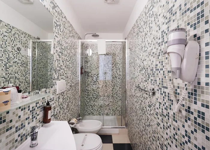 Centro Cavour מלון 3*